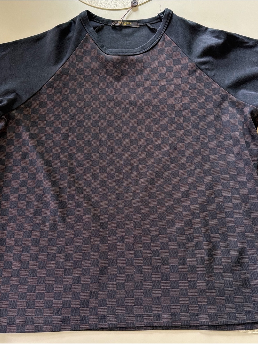 Louis Vuitton men’s 

Checkerboard Raglan Tee in Brown and Black